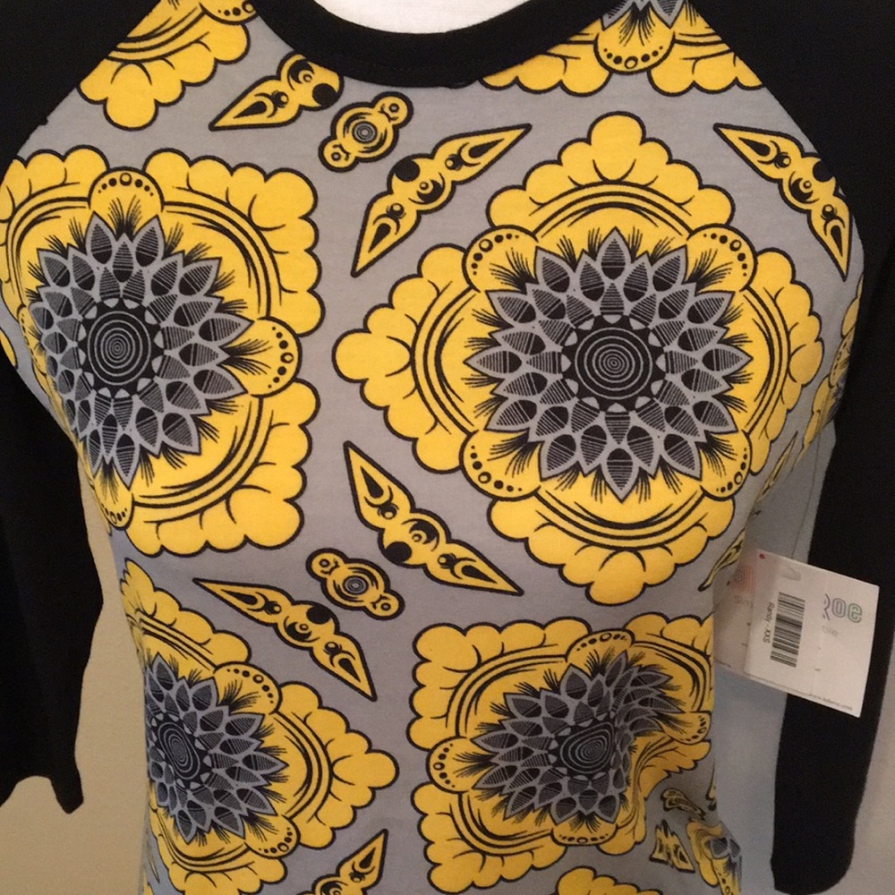 LuLaRoe Randy Top - Picture 2 of 4